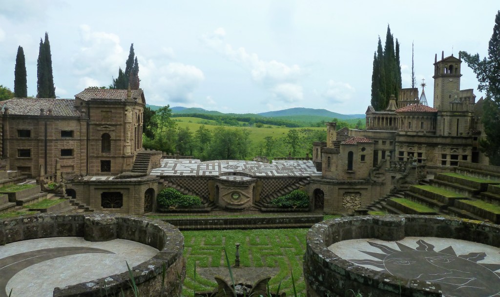 Umbria esoterica, il cammino mistico nella SCARZUOLA di&nbsp;Montegiove