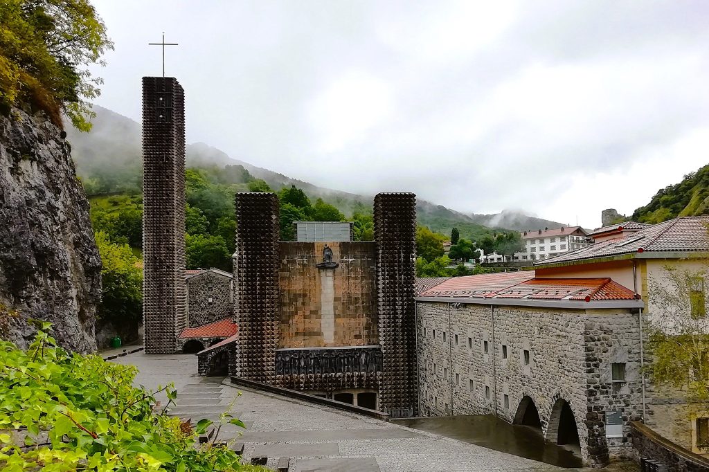 Itinerario nei PAESI BASCHI, la Spagna segreta del Santuario di&nbsp;Arantzazu